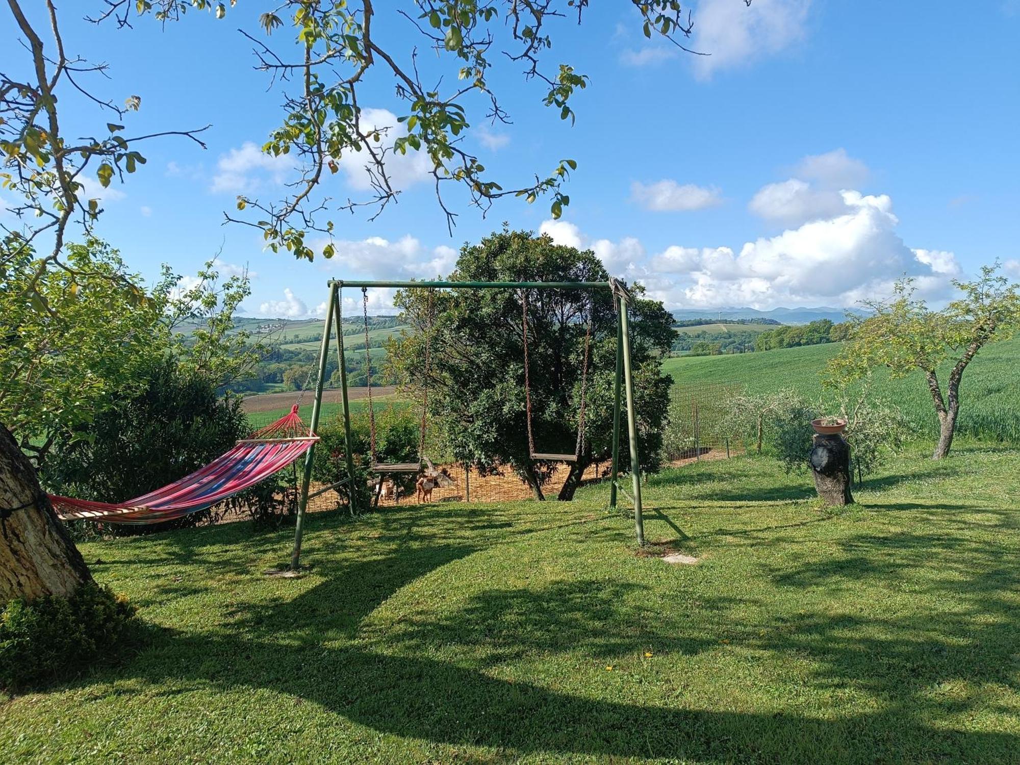 La Piccola Fattoria Βίλα Τόντι Εξωτερικό φωτογραφία